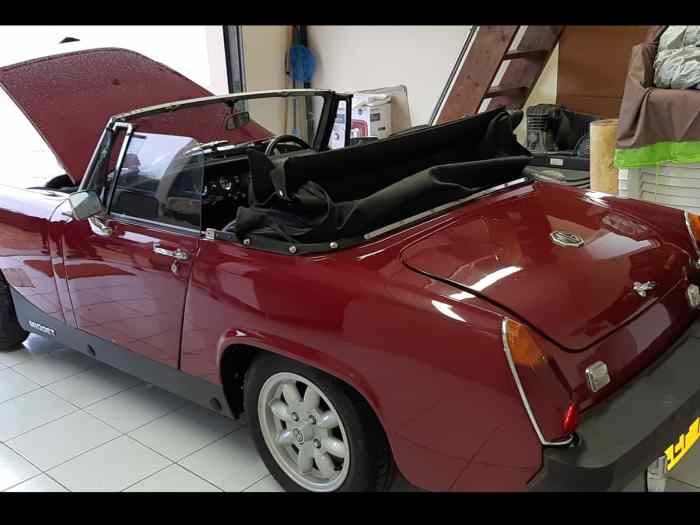 Magnifique MG MIDGET 2