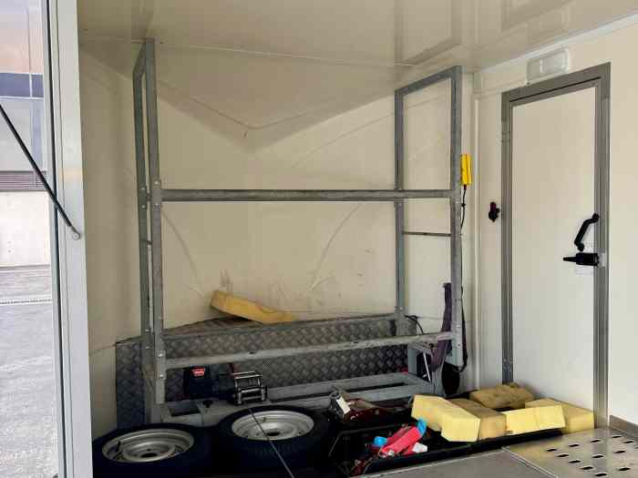 Remorque fermée porte voiture 2