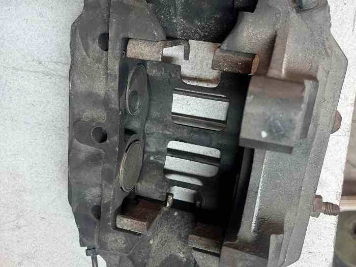 Venturi 400 immatriculée Étriers et disques carbone origine 1