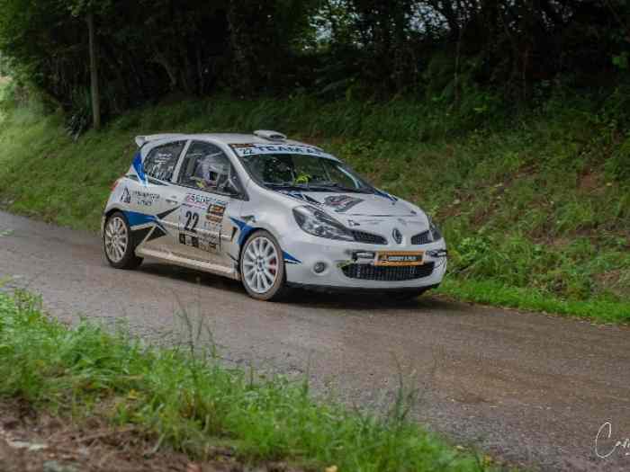Clio 3 RS f2000 0