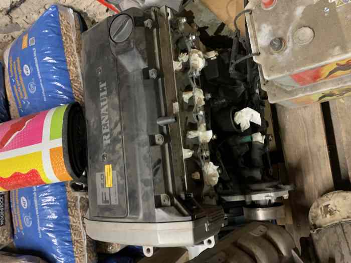 vend 3 moteur f7r