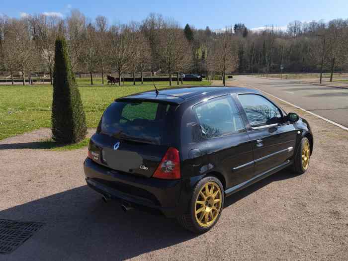 Clio RS 182 1