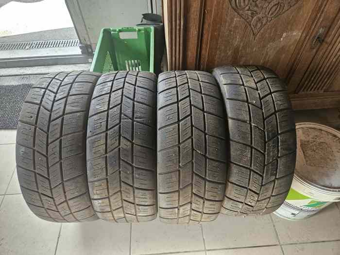 Pneus hankoock 190x580x15 asphalte 1