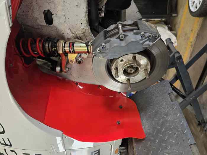 Amortisseurs avant 106 saxo groupe A 1