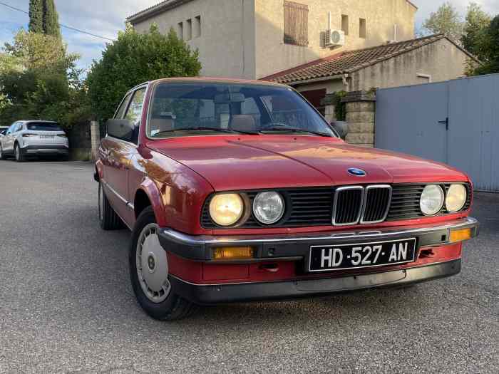BMW - 325e e30 0