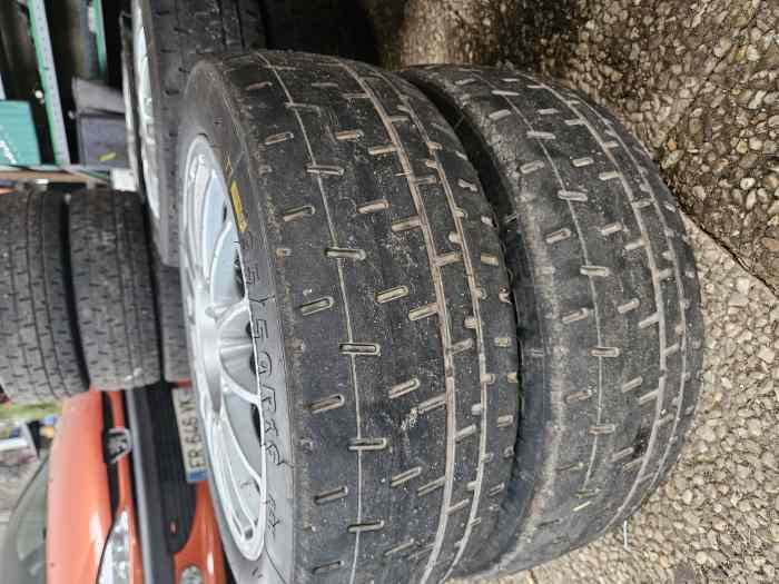 Lot pneus dmack 16pouces. 10 1