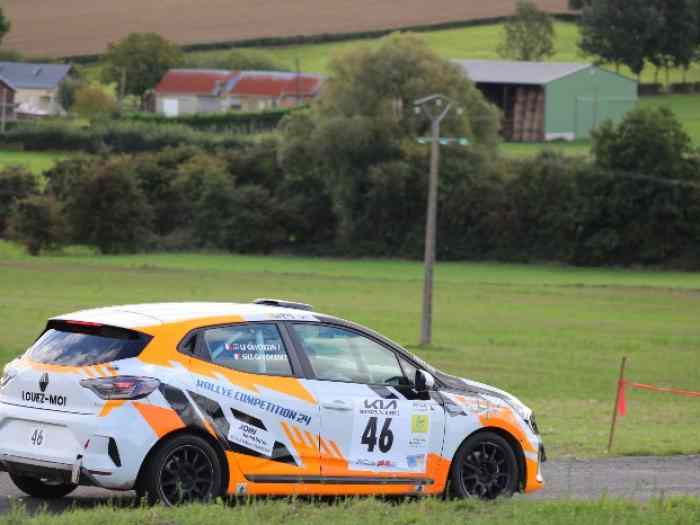 Louez une clio rc5 en 2026 !