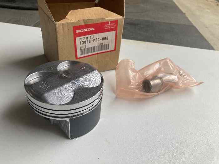 Piston neuf honda K20