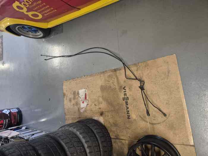 Tuyaux carburant habitacle Saxo 106