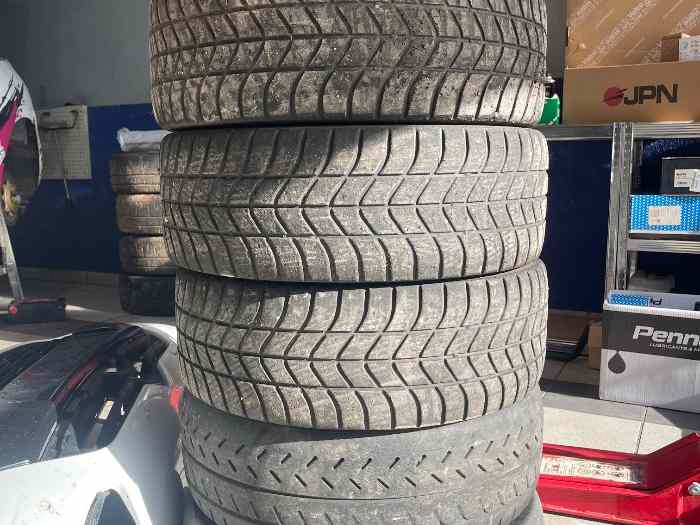 Pneu pirelli et Michelin 17