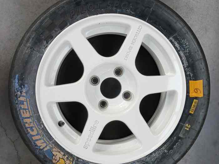 2 Michelin R21 en 19/58-15 avec 50% d’usure 1