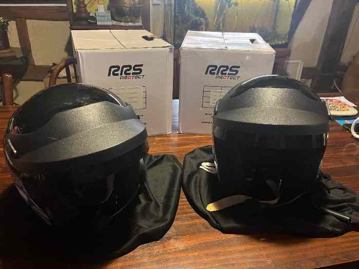 Vends 2 casques RRS avec micro stilo 0