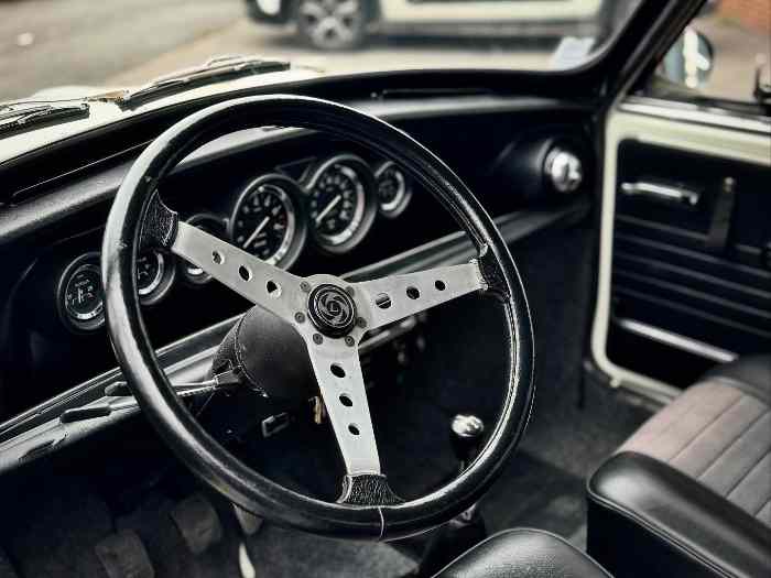 Innocenti mini Cooper 1300 1973 3