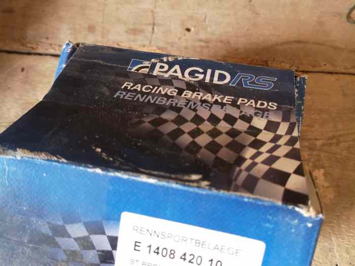 Plaquettes avant Pagid Peugeot 306 sur étriers Brembo 406 coupé 1
