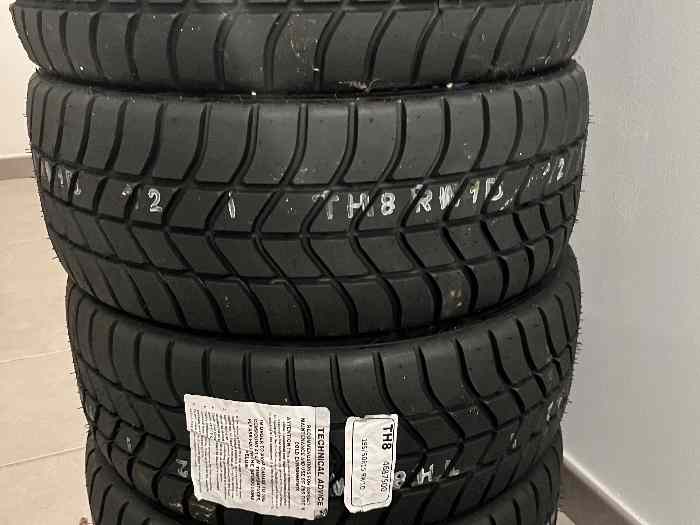 4 RW1D Pirelli neufs en 15