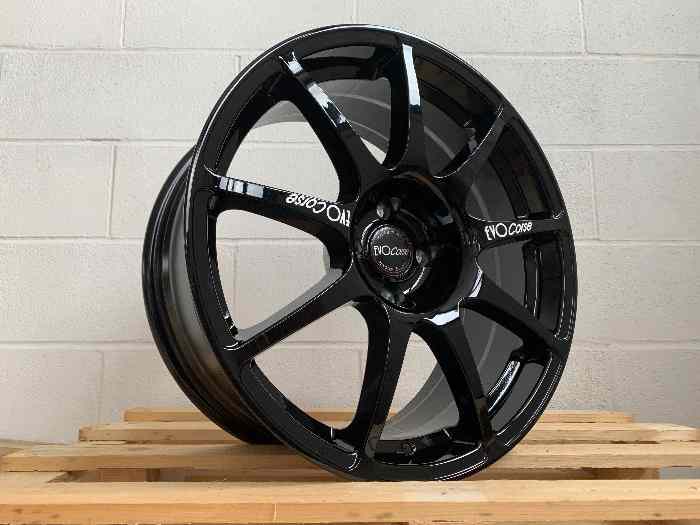 Jante Peugeot 208 GTI 8x18 EVO Corse Excalibur 2