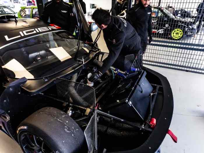 LIGIER JS2R 3