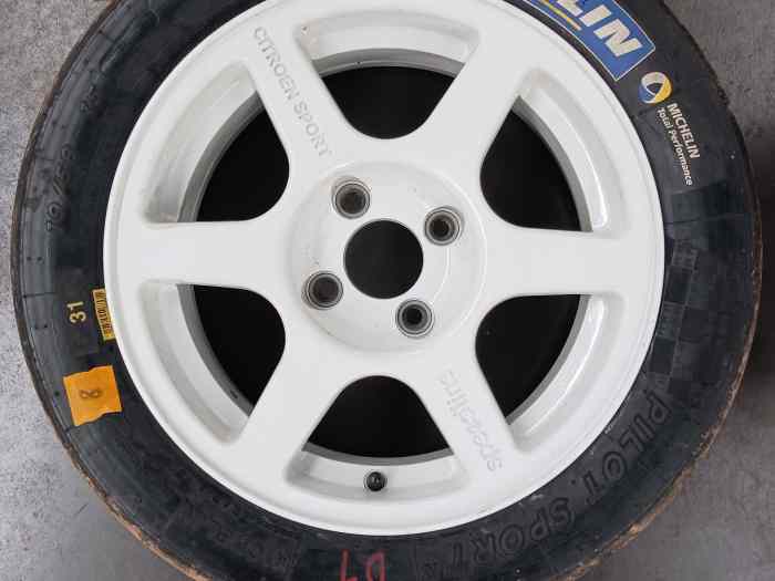 2 Michelin R31 en 19/58-15 avec 20% d’usure 3