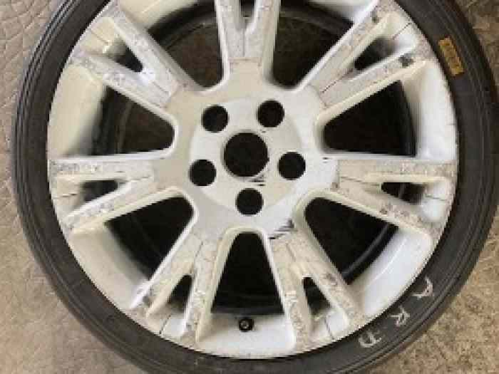 Lot de 6 jantes Clio 3 cup X85 et 4 pneus Yokohama A-005A ADVAN 2