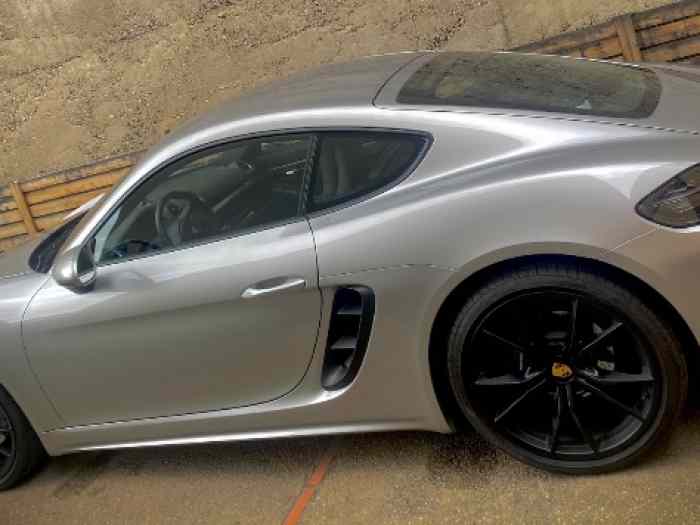 Porsche Cayman 718 t