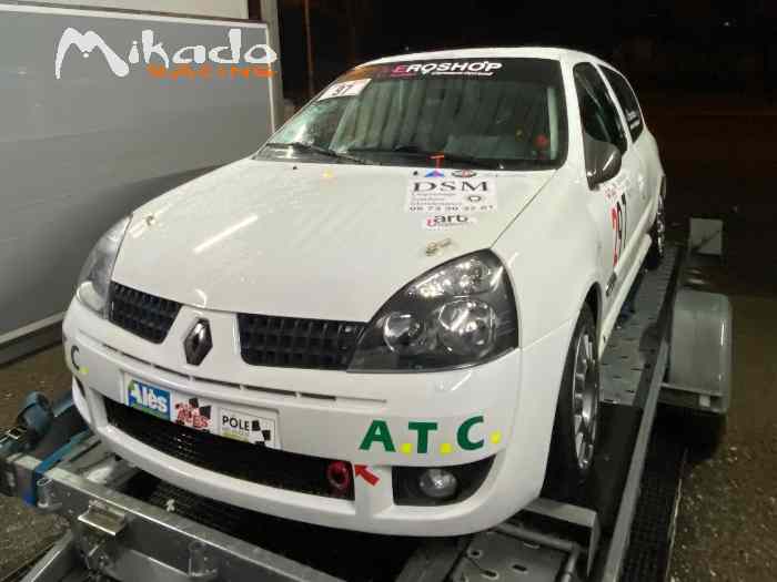 Clio Ragnotti GR N et sa remorque