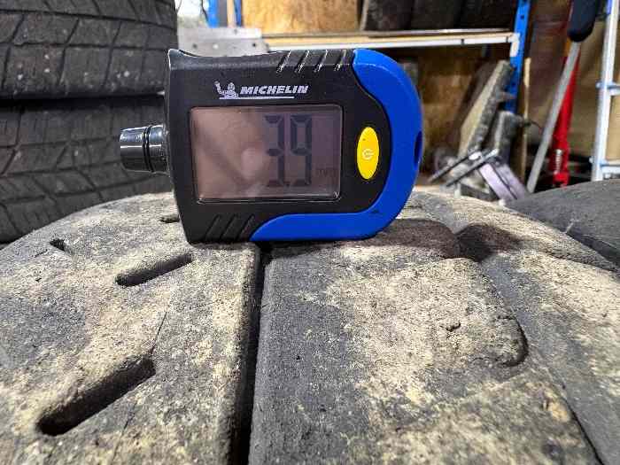 4 Michelin 21 15 pouce 2