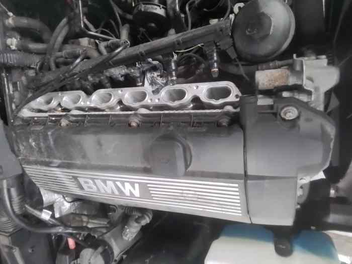 Moteurs BMW M50/52 - B25/B28 4