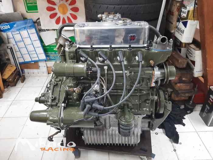 Moteur 1380 neuf boite taille droite a...