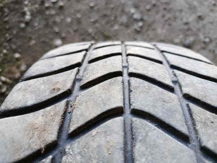 4 pneus Pirelli Pluie RW1 15 pouces 2