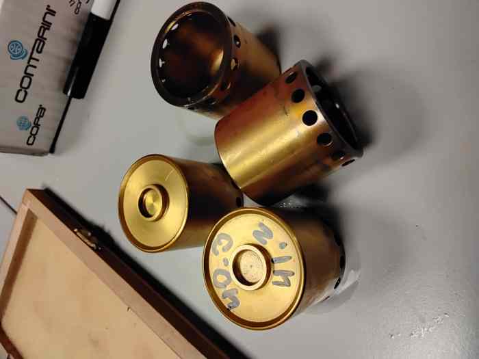 Pistons titane pinces de frein AP racing 1