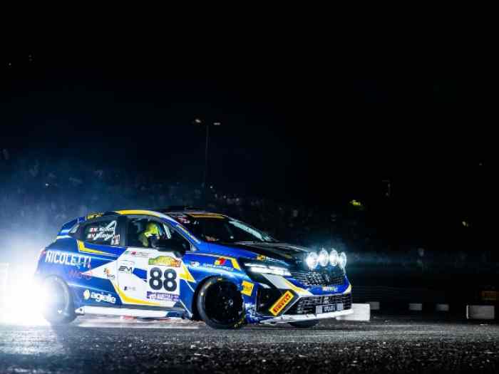 Renault Clio rally5