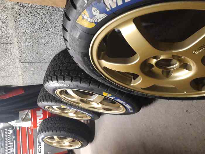 Pneu clouté michelin na01 subaru 0