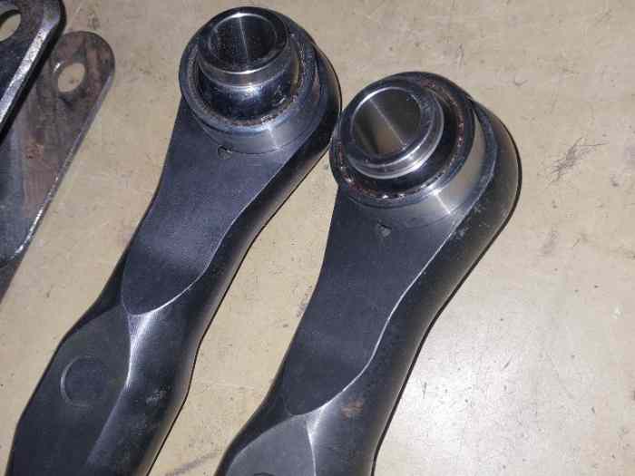Bras avant 206 S 1600 NEW 0