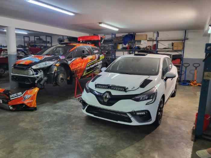 Clio rallye3 a vendre 1