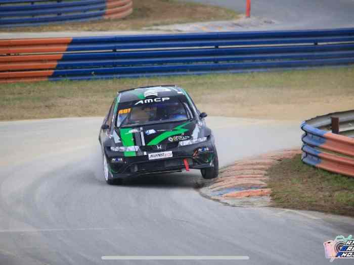 Vend HONDA Civic F2000 3