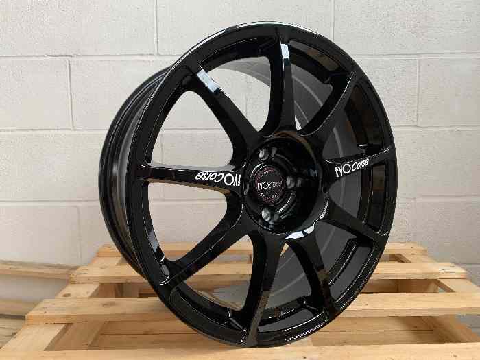 Jante Peugeot 208 GTI 8x18 EVO Corse Excalibur 1