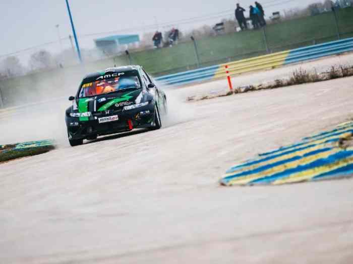 Vend HONDA Civic F2000 2