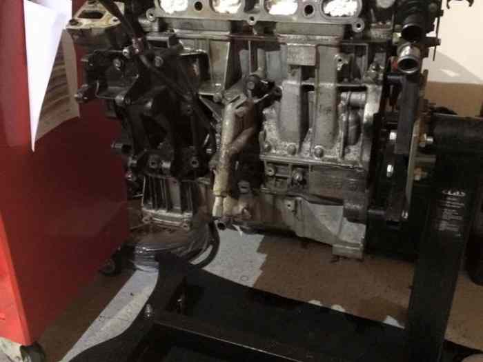 Moteur 206 RC EW10J4S occasion 114000k...