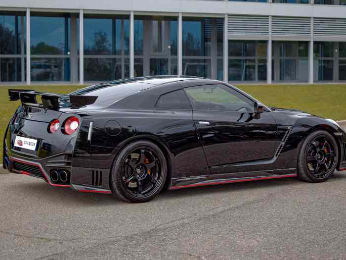 NISSAN GT-R NISMO 3.8L V6 600ch DCT-6 1