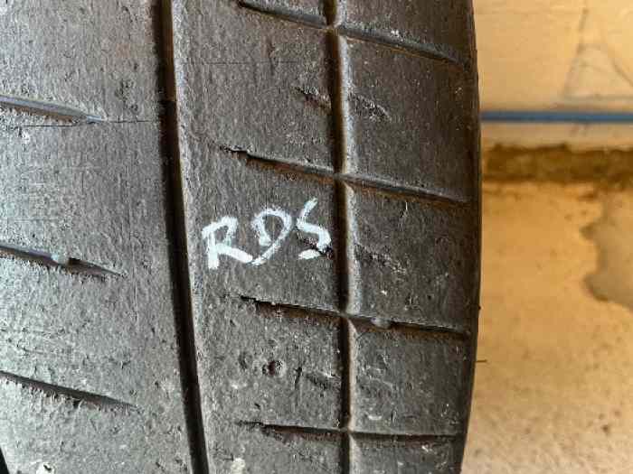 Vend 9 MICHELIN H30 5