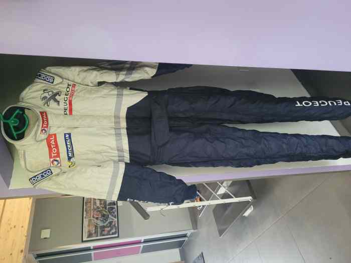 Combinaison Peugeot sport