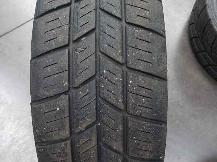 2 Hankook W51 en 19/58-15 avec 50% d’usure 2