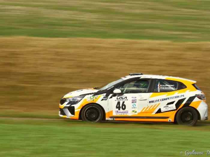 Rallye compétition 24 loue pour le rallye de pont l’évêque