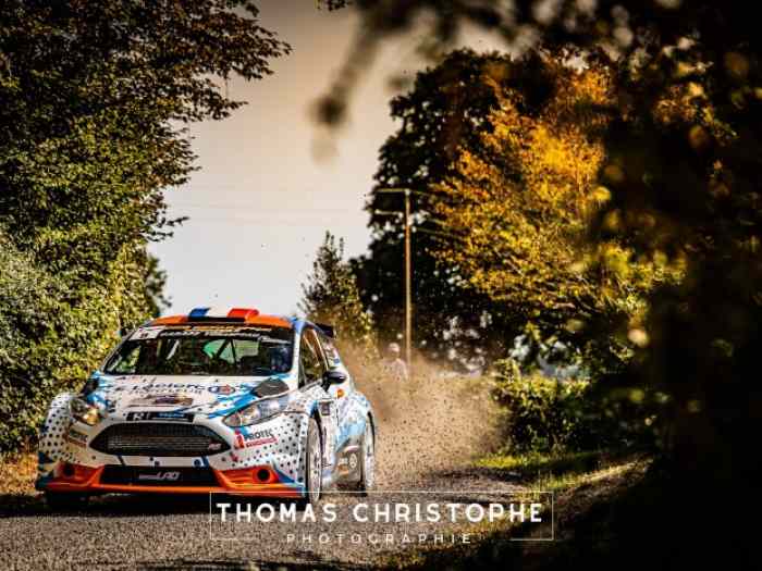 Vend ou echange FORD fiesta R5 evo2