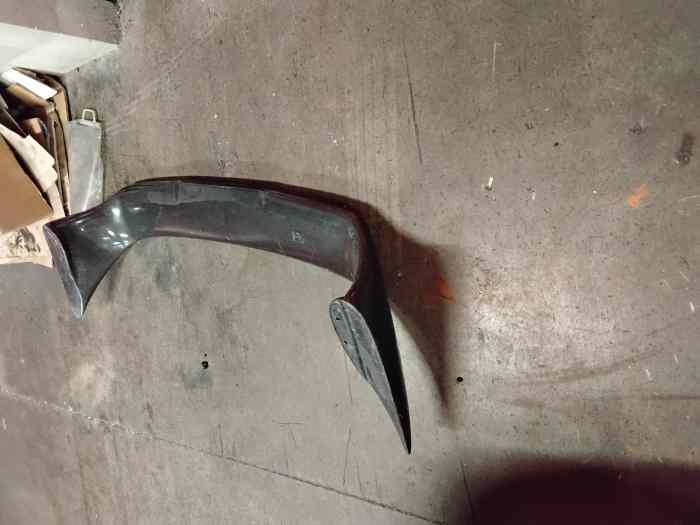 Aileron arriere de hayon arriere full carbone BMW E36 COMPACT 2
