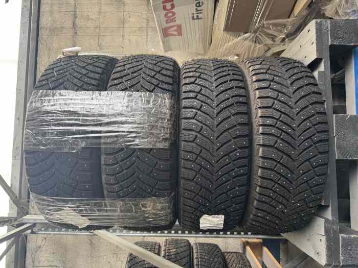 Michelin X-ice north 215/55r18 0