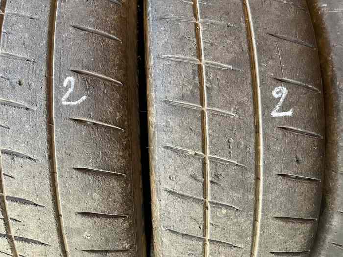 Pneus Michelin H30. en 16 2