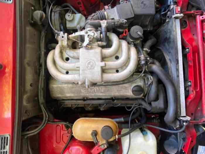 BMW - 325e e30 5