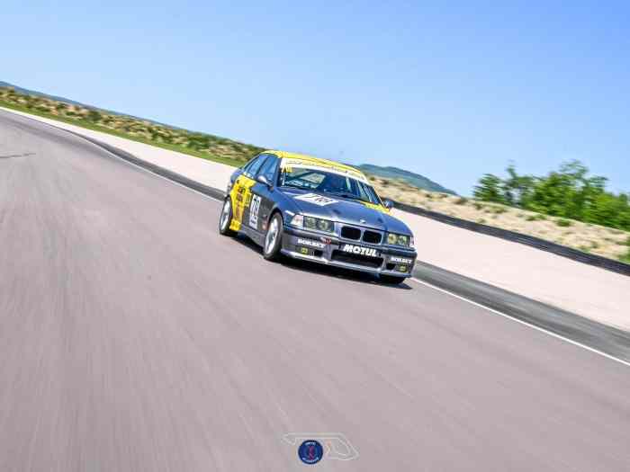 Location Super Berline BMW E36 1