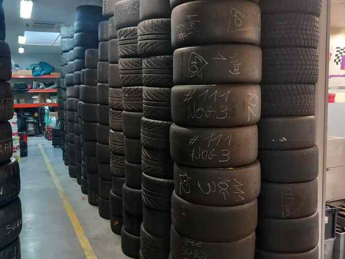 Pneus Slick Michelin Pirelli